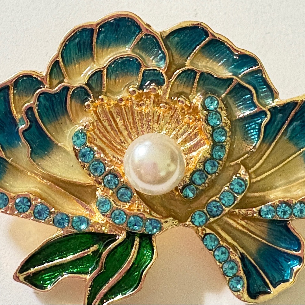 Gold tone Blue Floral Brooch with Pearl Center